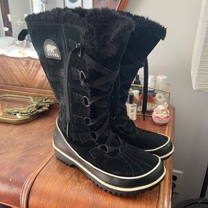 Sorel Black Fur-Lined Winter Snow Boots